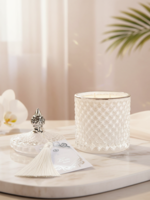 Świeca sojowa zapachowa Biała dama Igniscent, ekskluzywna świeca sojowa